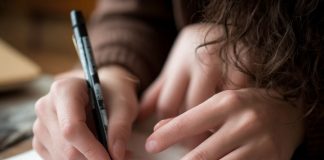 ekspressivnoe-pismo-pri-travme-kak-rabotaet-instruktsiya-i-vazhnye-preduprezhdeniya